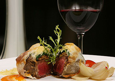 Connoisseur Gourmet Food with the finest wine